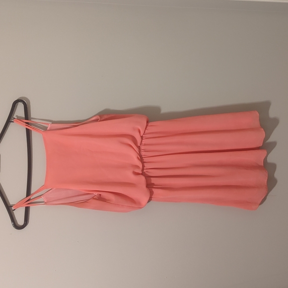 Cute peach sundress - Picture 3 of 3